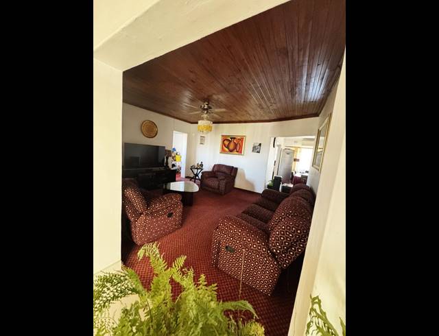 3 BEDROOM FREESTANDING FOR SALE IN LOTUSVILLE